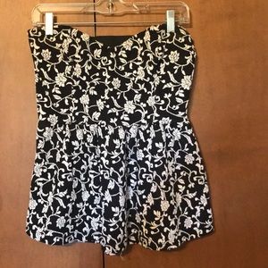 Strapless peplum top